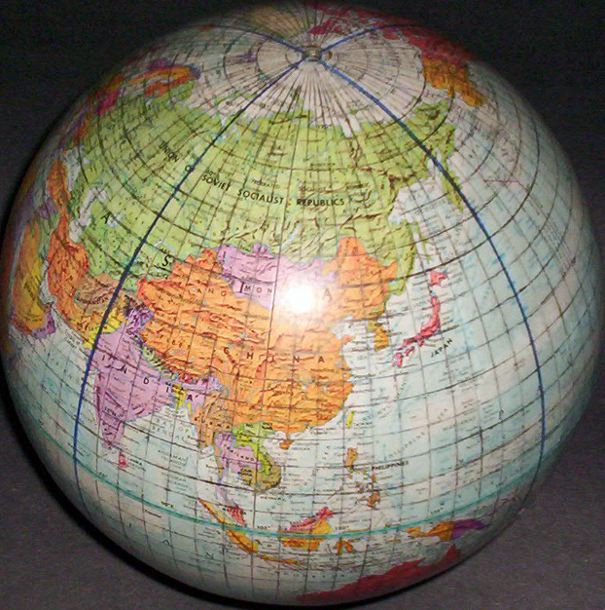 Replogle 10-inch globe with 5-degree geocells added by Gene Keyes, and Cahill-Keyes octants